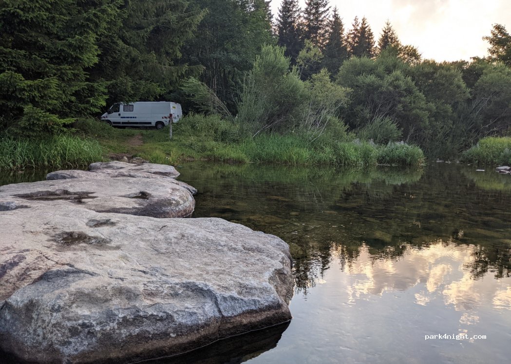 (07510) Usclades-et-Rieutord - Le Chaumeillas des Bois — foto