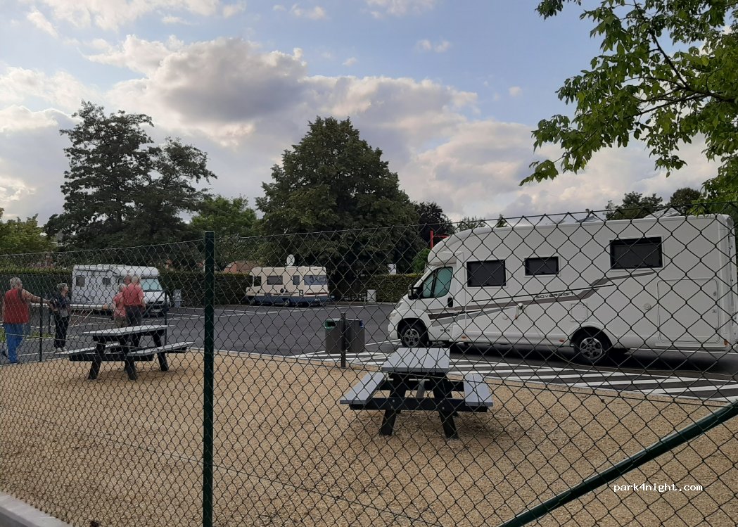 Aire de camping-cars Tournai — foto