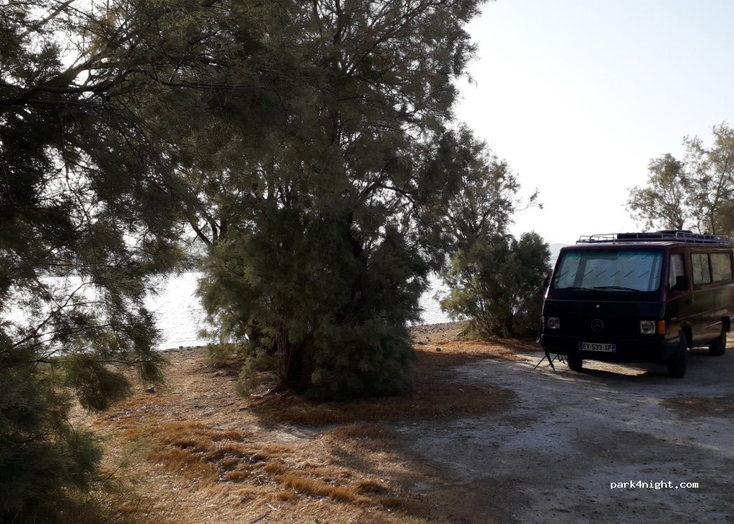 (848 01) Milos - Unnamed Road — foto