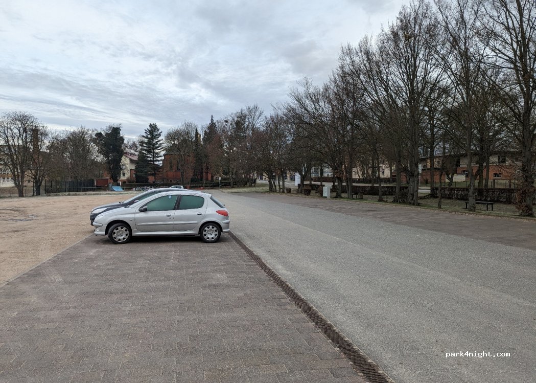 (17235) Neustrelitz - 296 Strelitzer Chaussee — foto 3