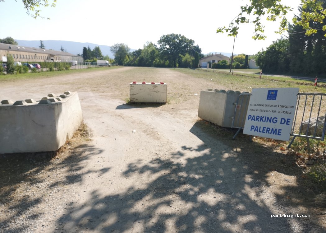 (84800) L'Isle-sur-la-Sorgue - 125 Chemin de Palerme — foto