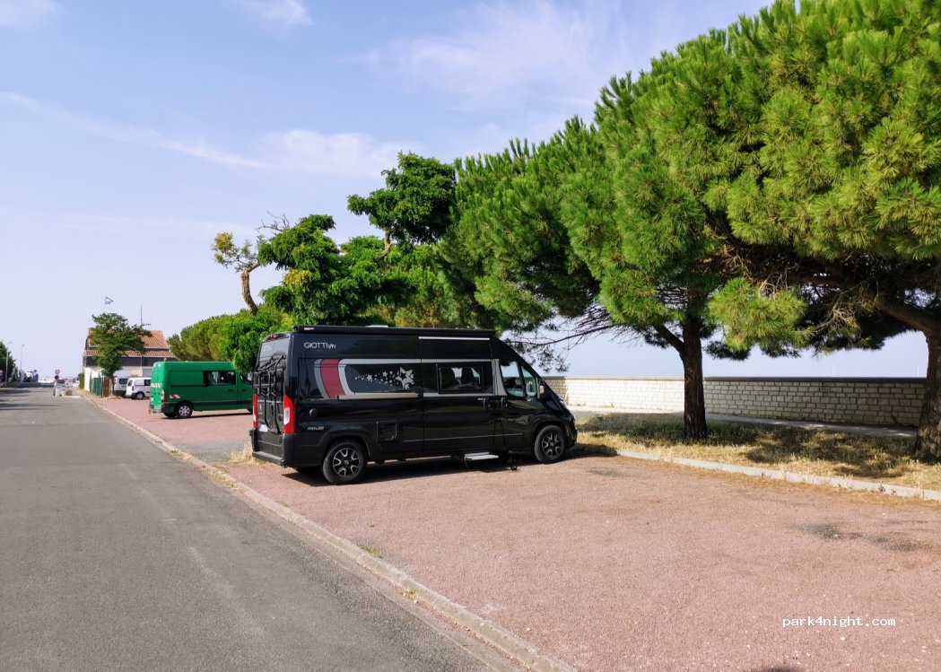(17450) Fouras - 14 Rue Eric Tabarly — foto 3