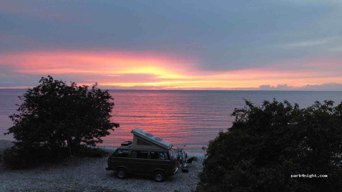 (624 42) Lickershamn - Unnamed Road — foto 3