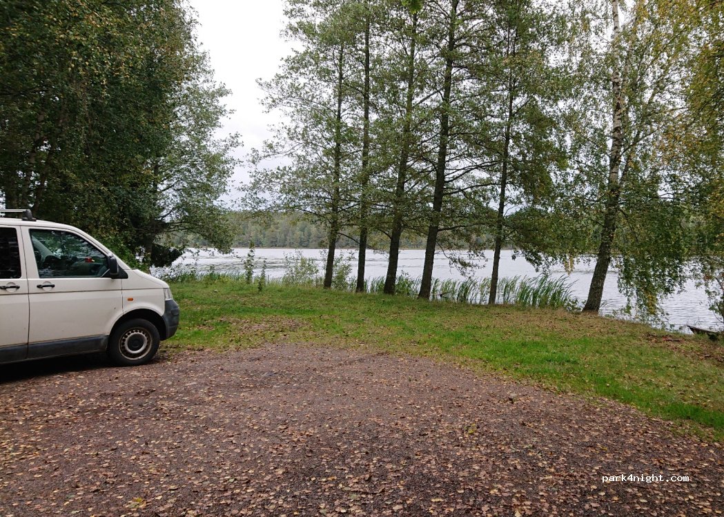 (361 42) Lindås - Idrottsvägen — foto