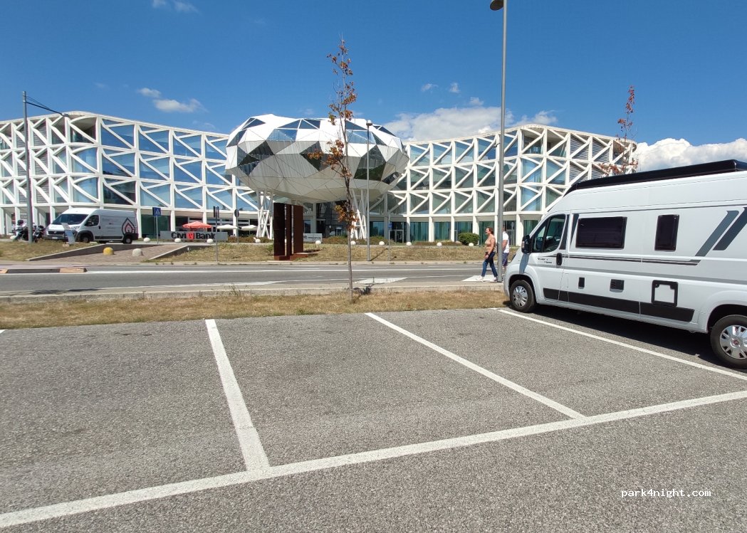 (33043) Cividale del Friuli - 46/1 Viale Libertà — foto 2