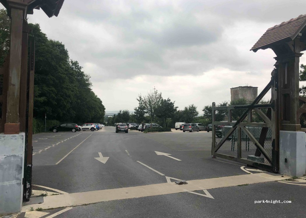 (51100) Reims - 10 Avenue du Général Giraud — foto