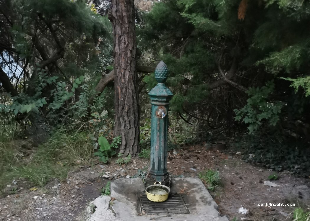 (16136) Genova - Via Parco del Peralto — foto 2