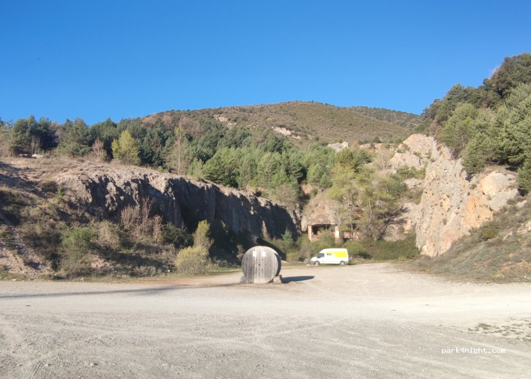 (08698) Berga - Unnamed Road — foto 2
