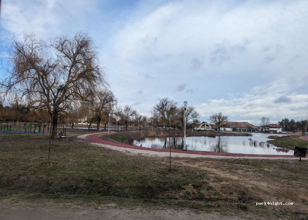 (2700) Cegléd - 1 Fürdő út — foto 2
