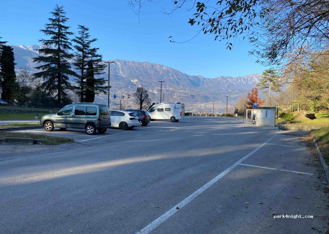 (38068) Rovereto - 33 Via Castel Dante — foto 2