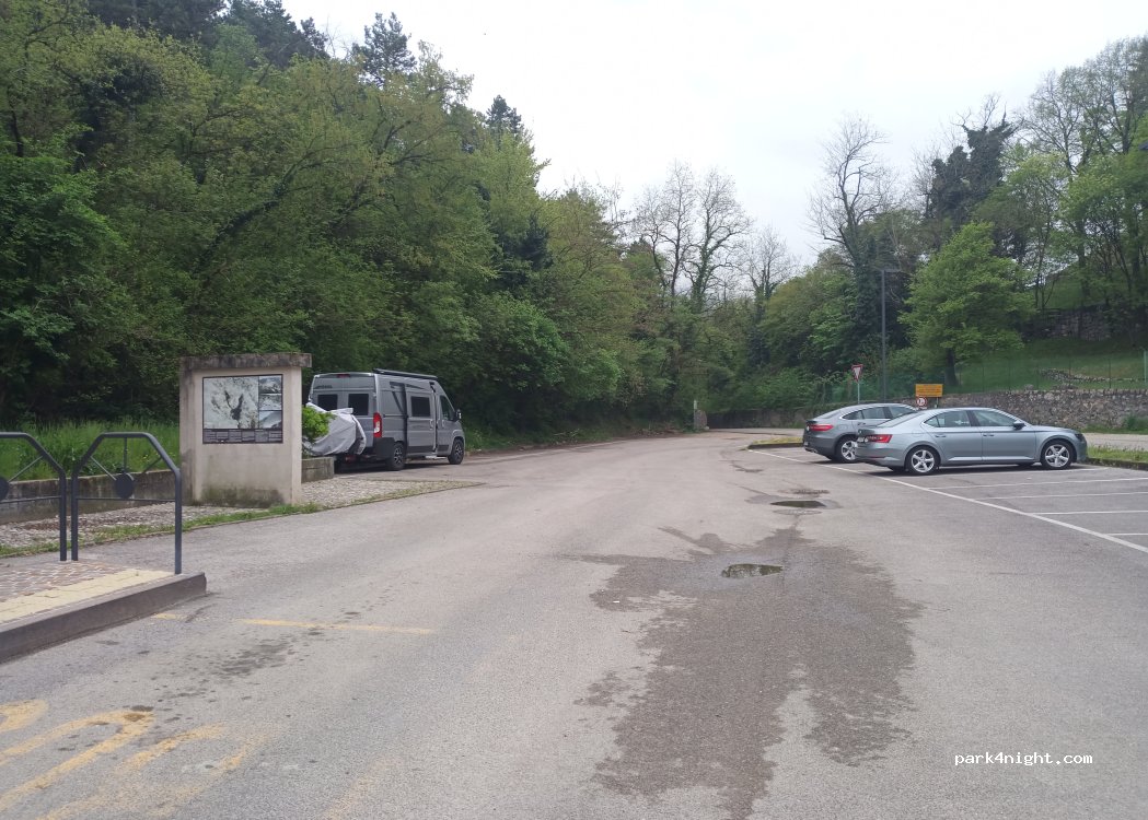 (38068) Rovereto - 33 Via Castel Dante — foto 3