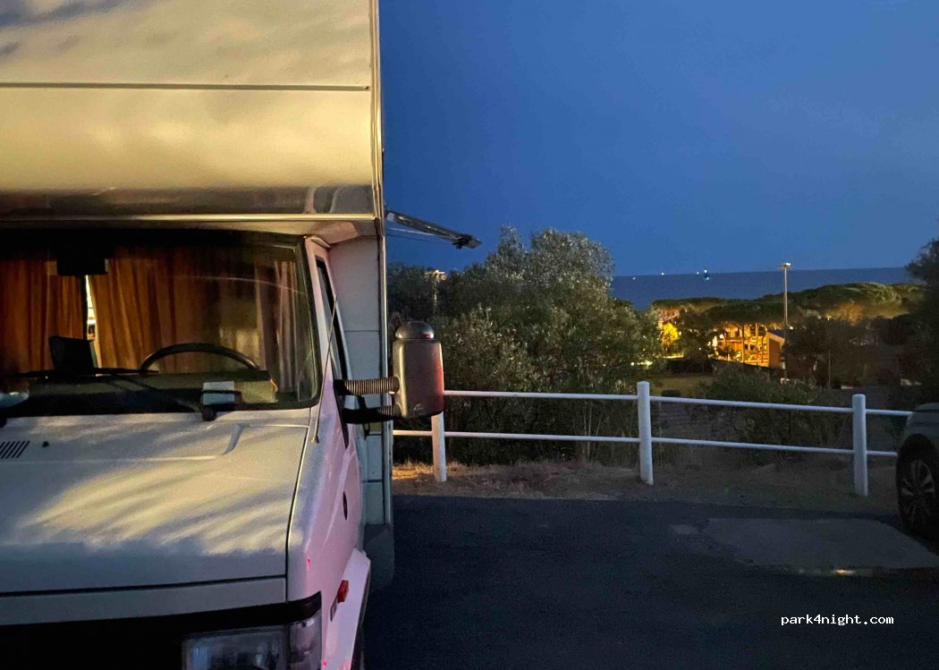 (58043) Castiglione della Pescaia - 2 Via Papa Giovanni XXIII — foto 2