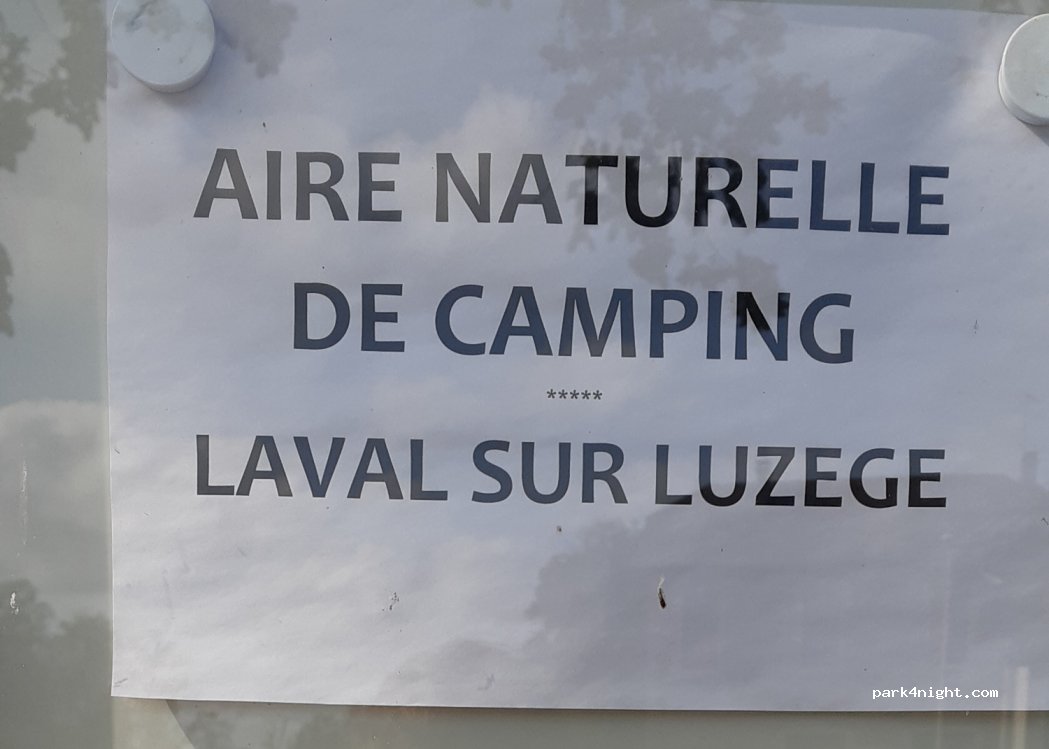Aire de camping naturelle — foto
