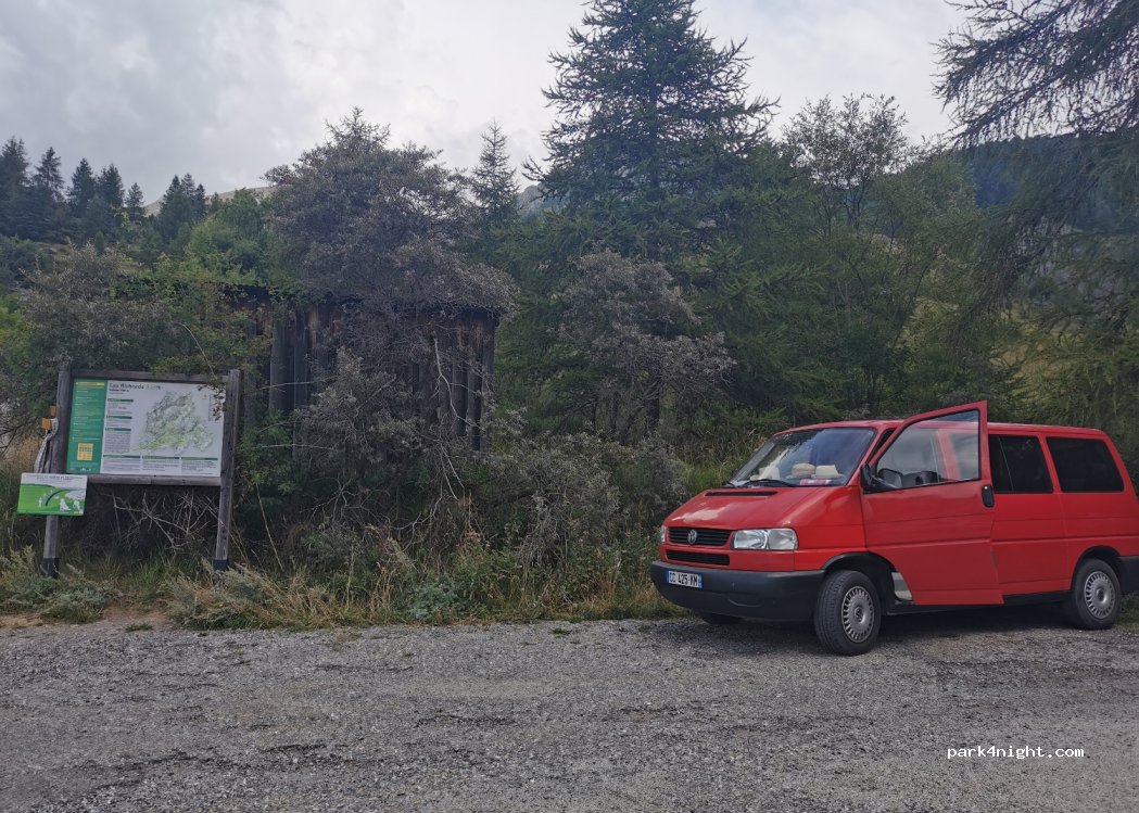 (05260) Saint-Jean-Saint-Nicolas - Unnamed Road — foto