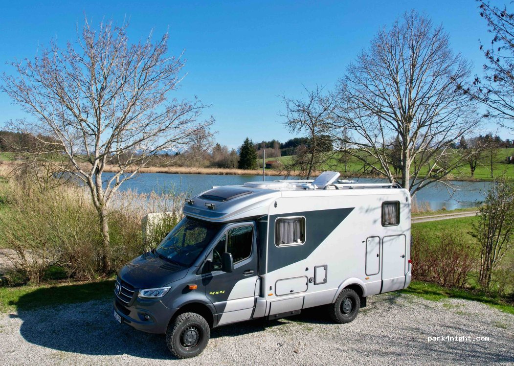 Wohnmobilstellplatz am Sportplatz — foto 5