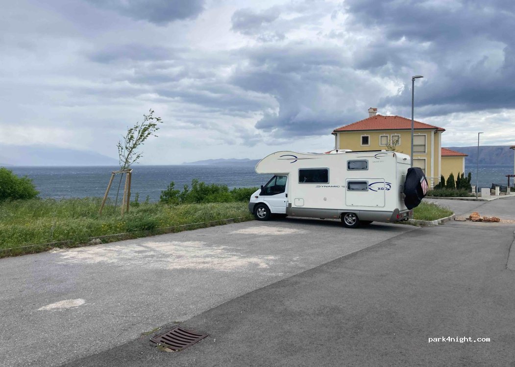 (51250) Povile - 43 E65 — foto 2