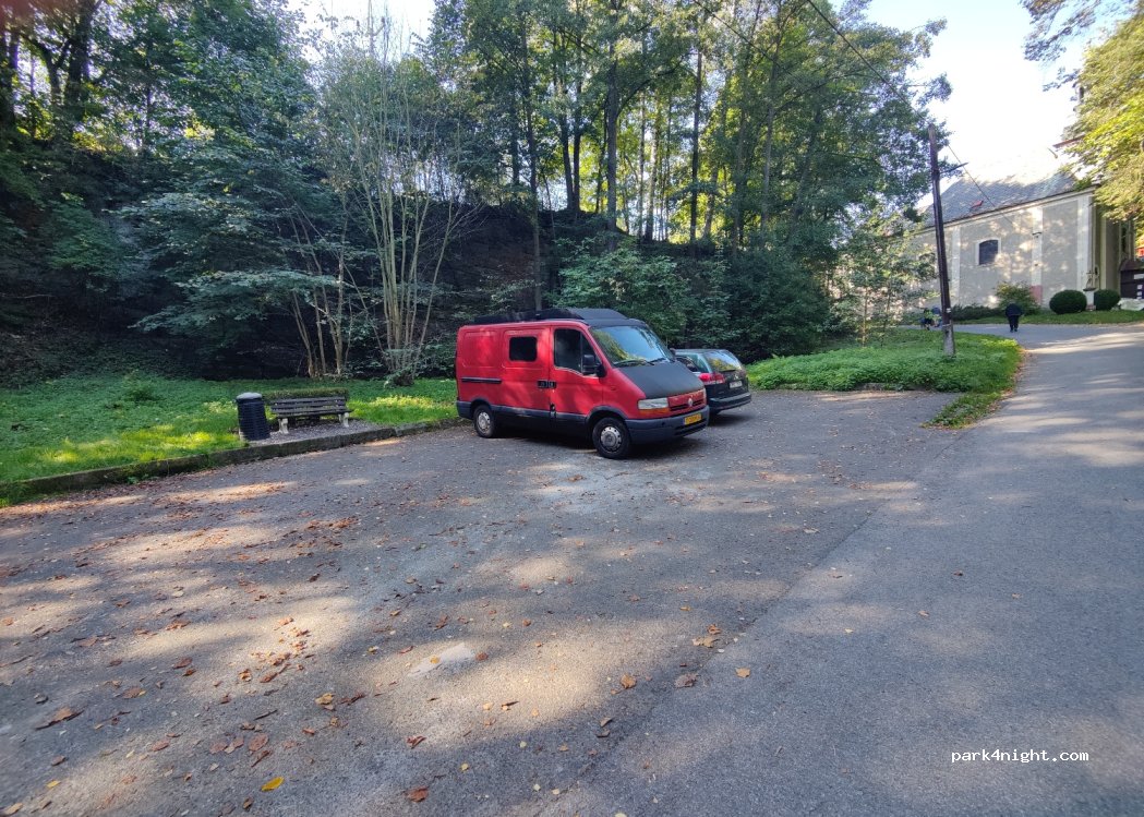 (549 57) Teplice nad Metují - 85 Nerudova — foto
