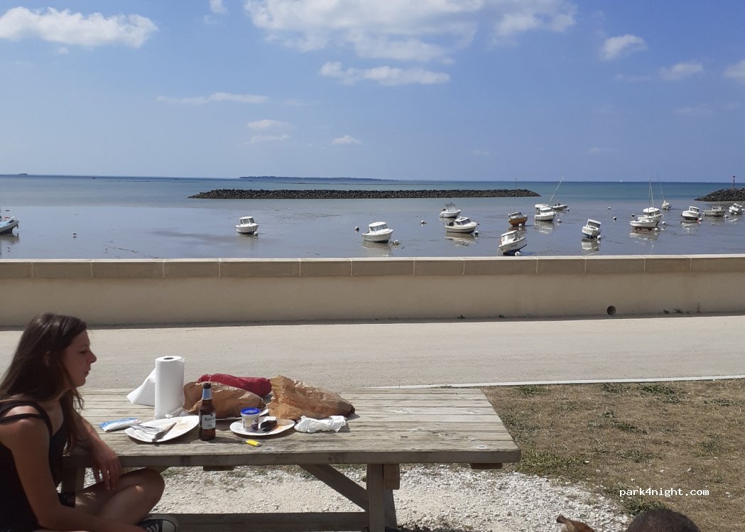 (17340) Châtelaillon-Plage - 12 Cours du Maréchal Juin — foto