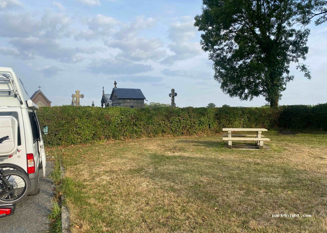 (80540) Fluy - Chemin d'Ange — foto