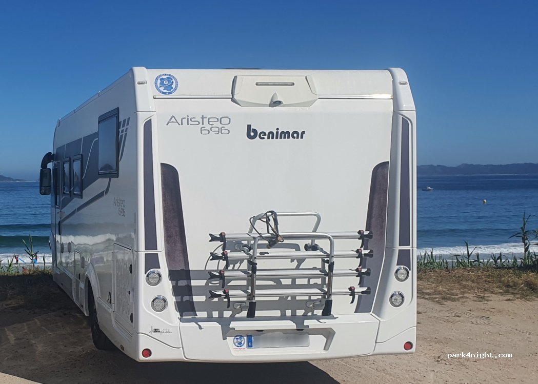 Área autocaravanas — foto 3