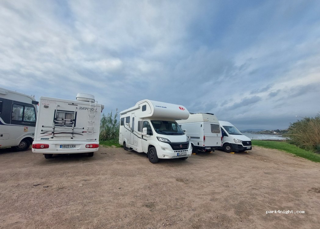 Área autocaravanas — foto 5