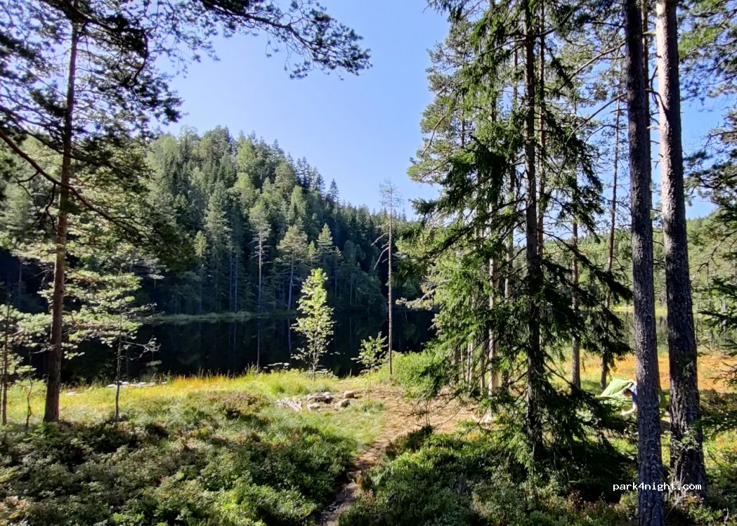 (670 20) Glava - Unnamed Road — foto