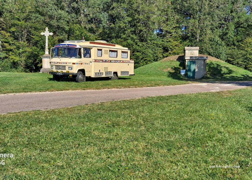 (52110) Mertrud - D173 — foto