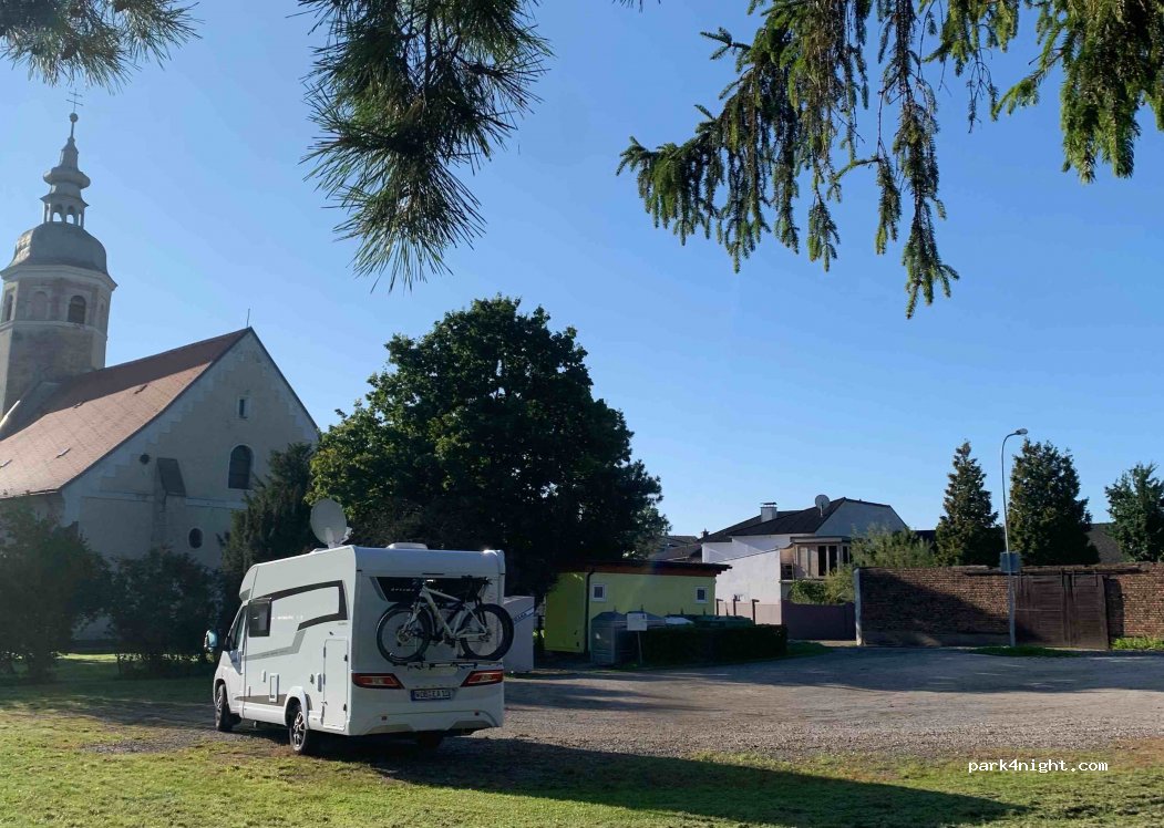(2225) Zistersdorf - 15 Moosgasse — foto