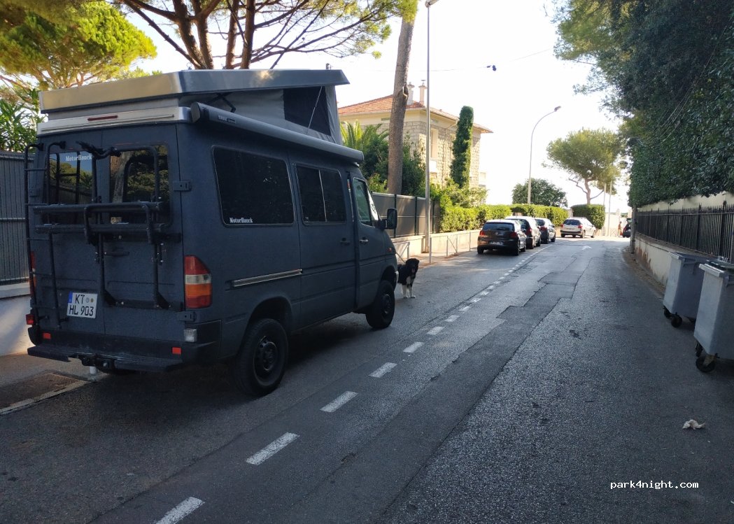 (06160) Antibes - 753 Boulevard de la Garoupe — foto