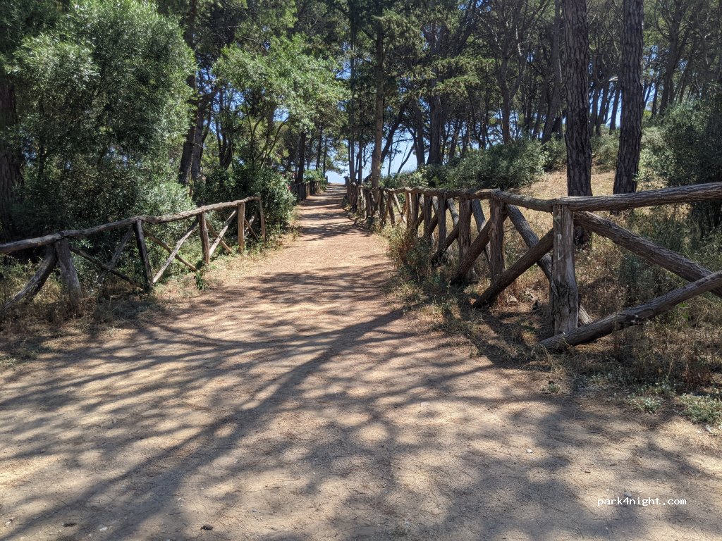 (17130) L'Escala - Carretera Museu — foto 2