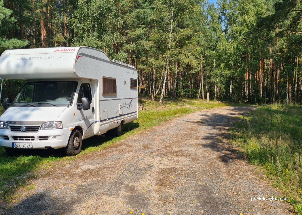 (471 28) Hamr na Jezeře - Unnamed Road — foto