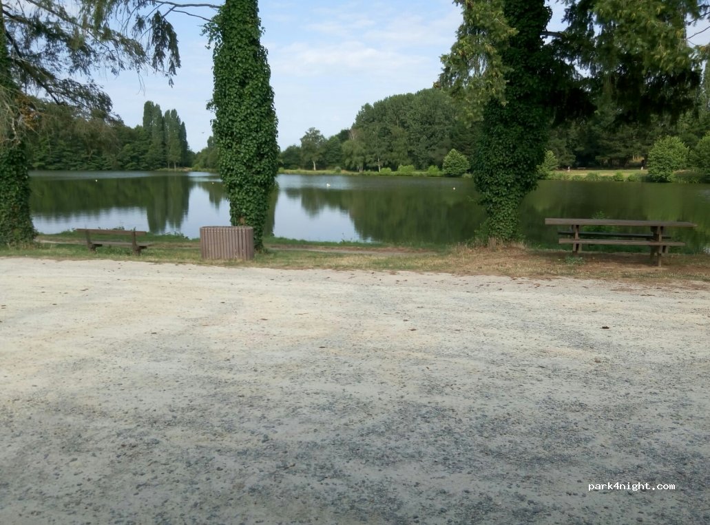 (85700) Pouzauges - Route du Lac — foto