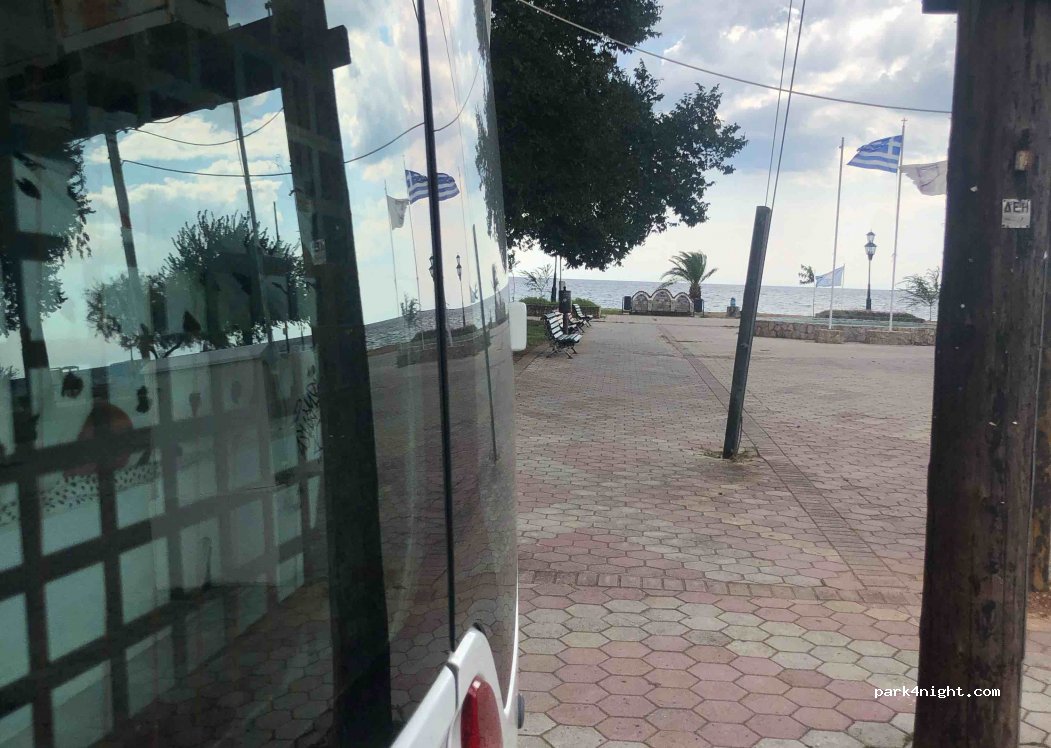 (632 00) Paralia Dionisiou - Megalou Alexandrou — foto