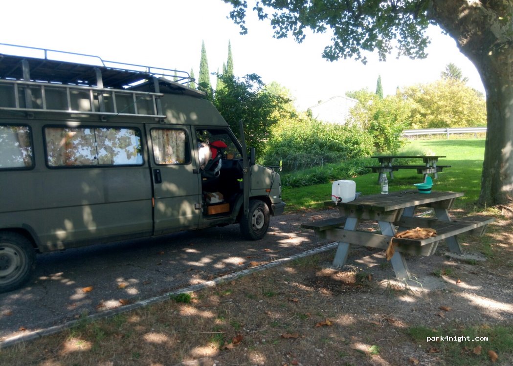 (84740) Velleron - 41 Route de Saint-Saturnin — foto
