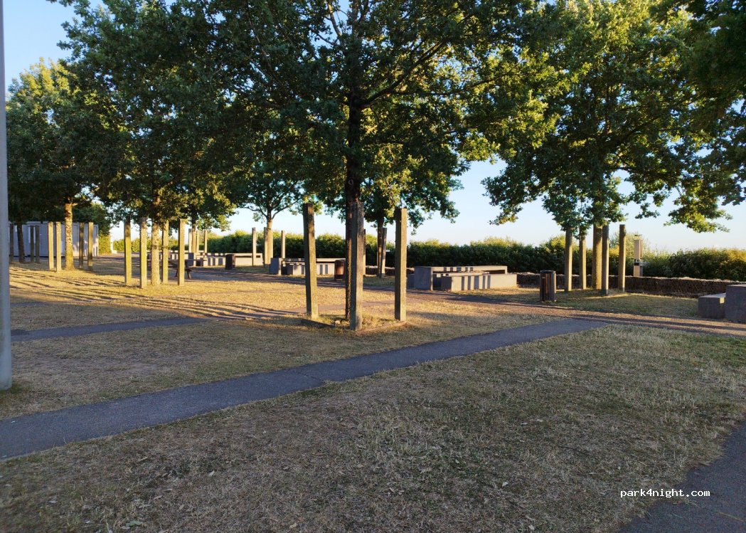 (50870) Le Parc - Unnamed road — foto 2