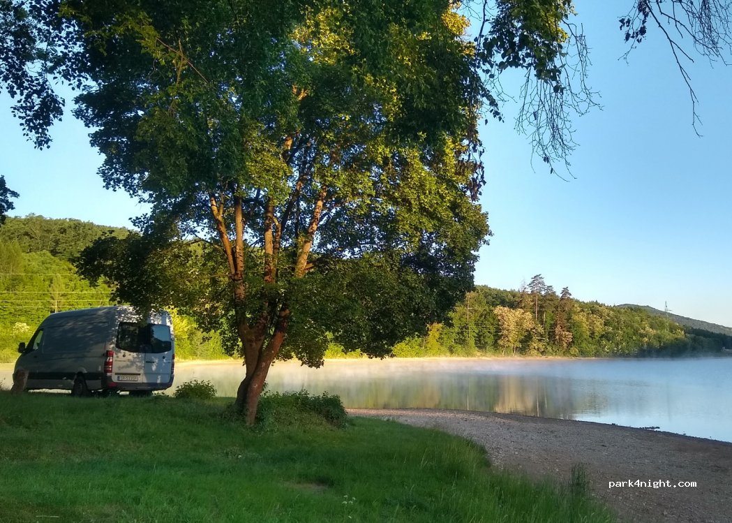 (958 41) Veľké Uherce - 511 — foto