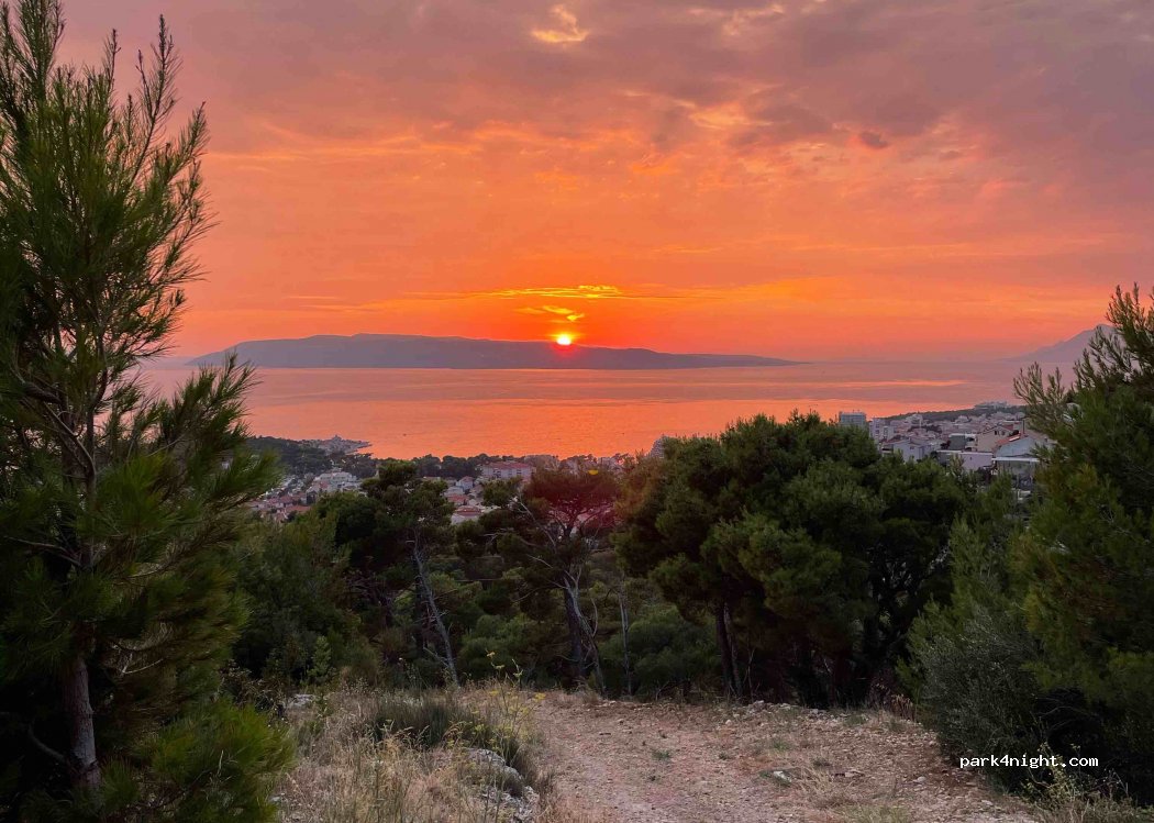 (21300) Makarska - 7 Put Mlinica — foto