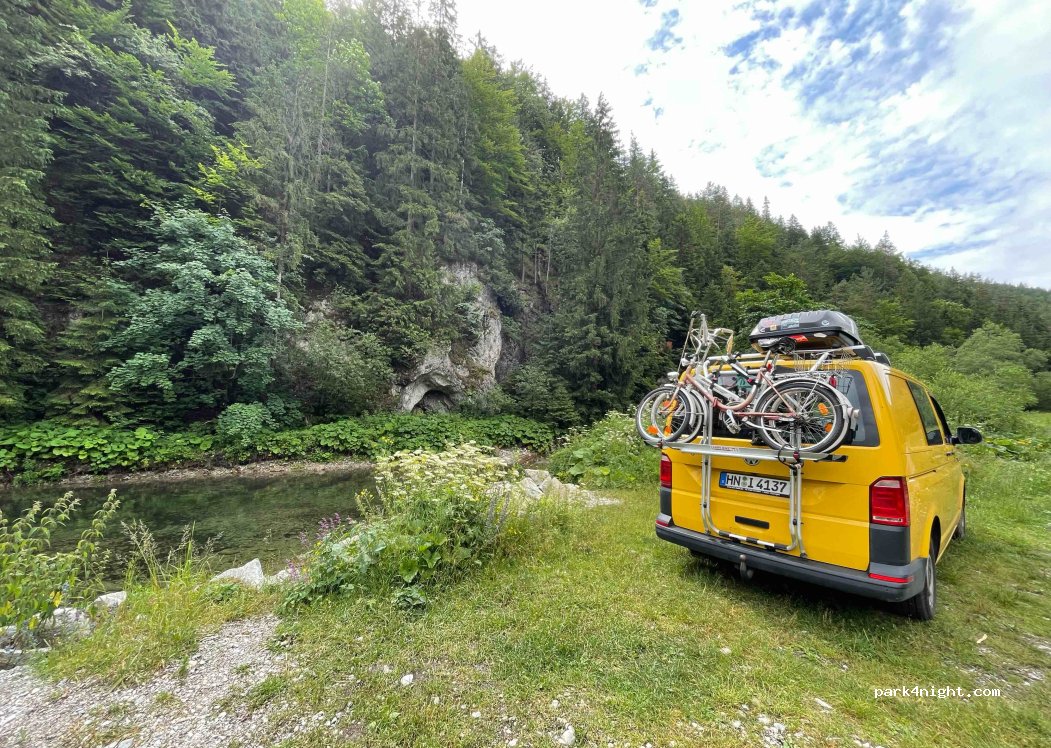(034 74) Liptovské Revúce - Unnamed Road — foto