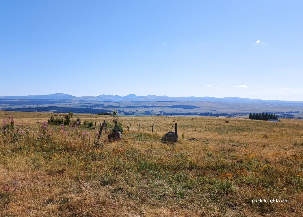(15160) Pradiers - Unnamed Road — foto
