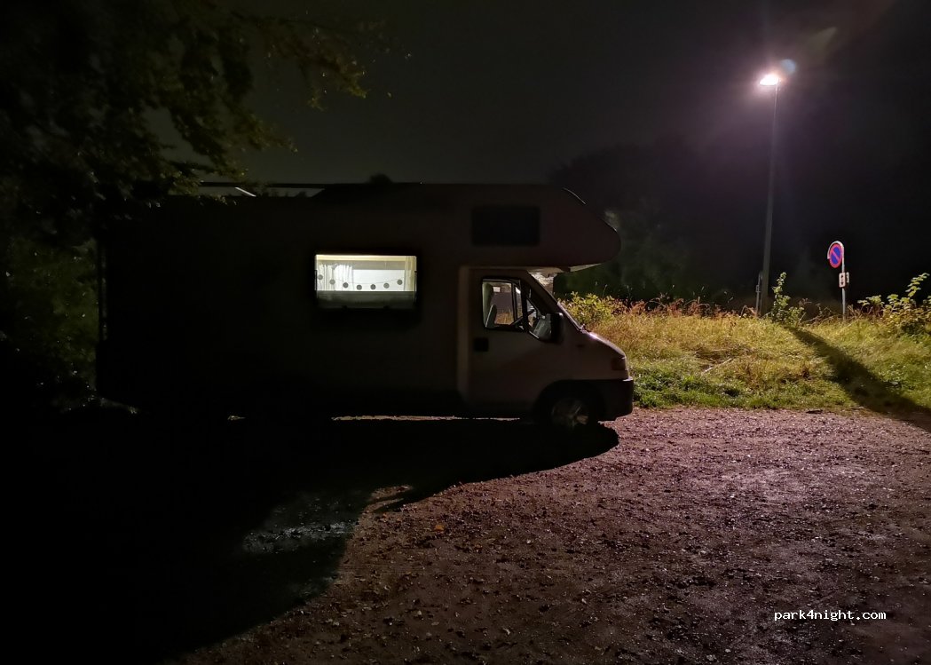 (3500) Værløse - 355 Gammel Hareskovvej — foto