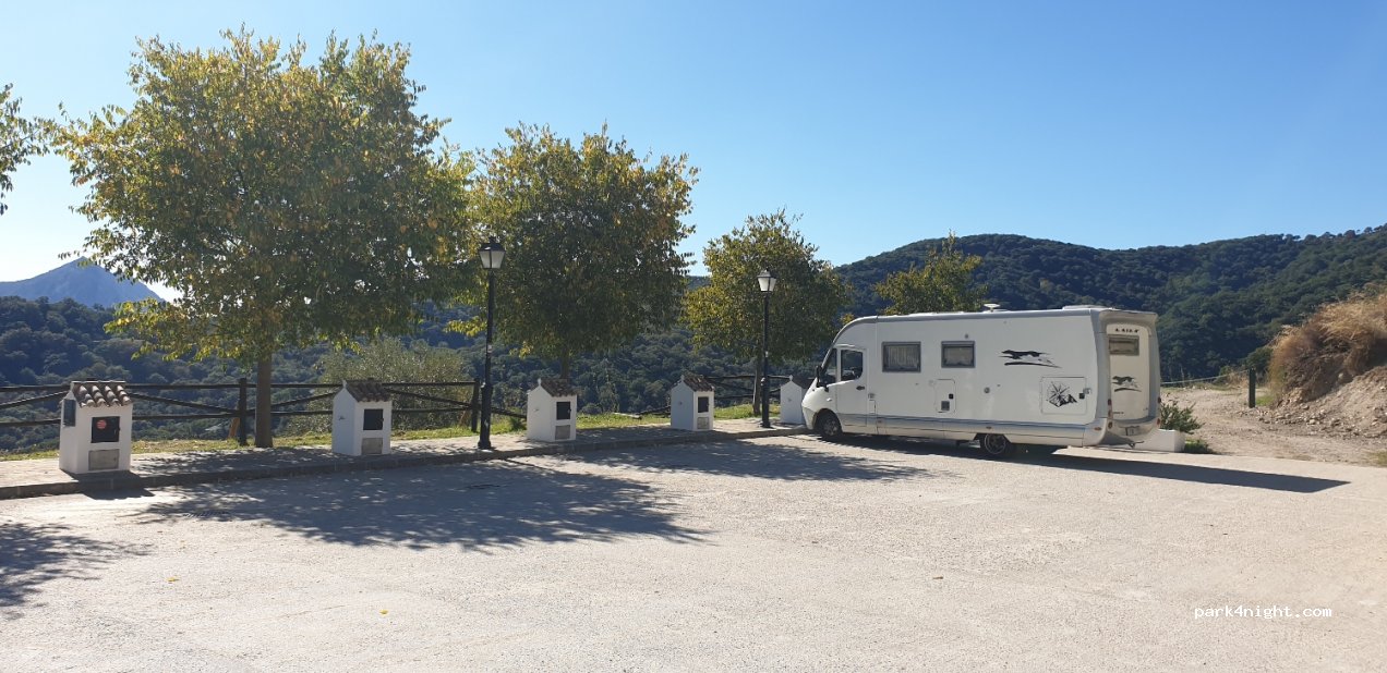 Área de Servicio para Autocaravanas Benarrabá — foto