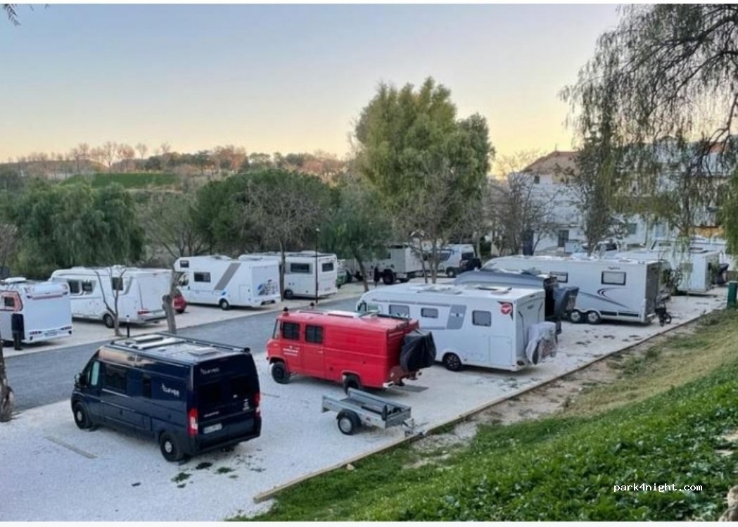 Camper Area Parque de la Muela — foto