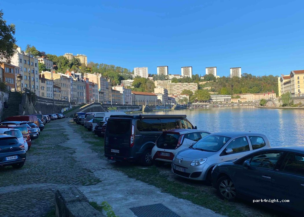 (69009) Lyon - 49 Quai de Pierre-Scize — foto 3