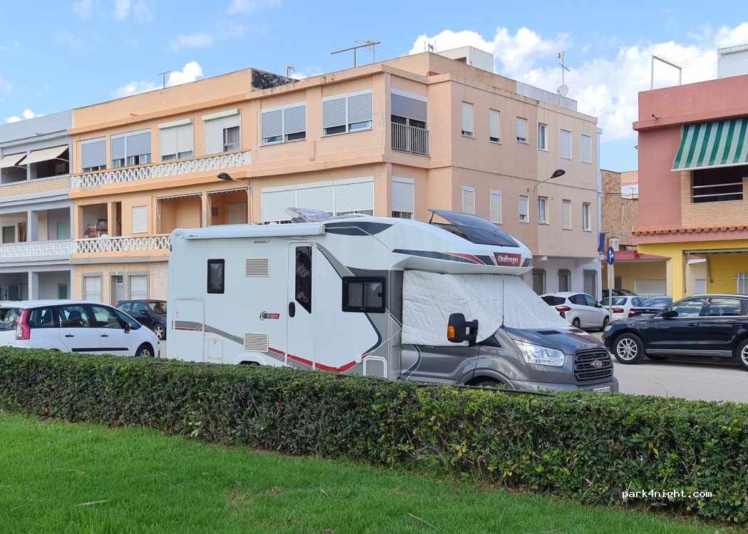 (46420) Sueca - 18 Carrer de Vicente Ferrer Cardona — foto