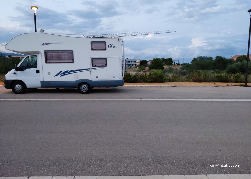 (43860) Roques Daurades - 4P Lloc Urbanitzacio Rocas Doradas — foto