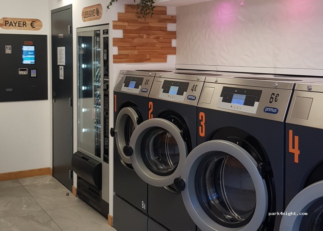 (38450) Vif - 6 Place de la Libération — foto