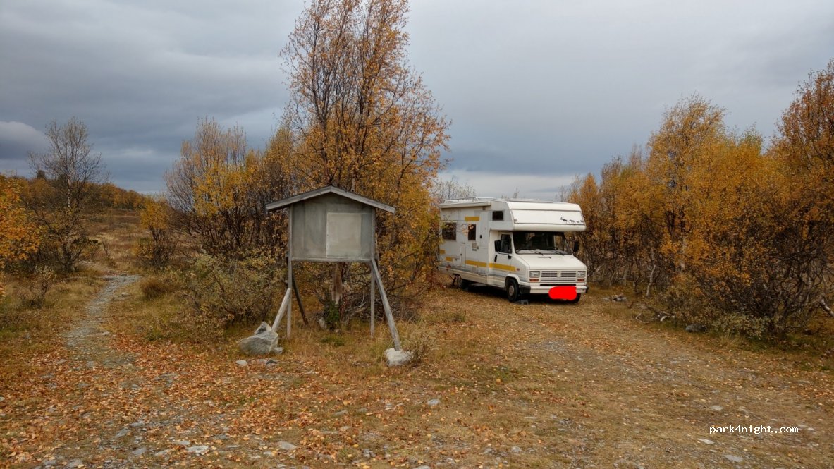(840 95) Funäsdalen - Unnamed Road — foto