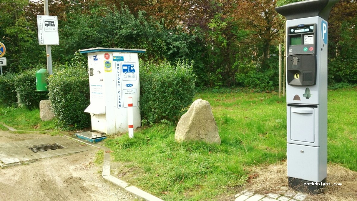 Wohnmobilstellplatz am Schützenplatz Buxtehude — foto