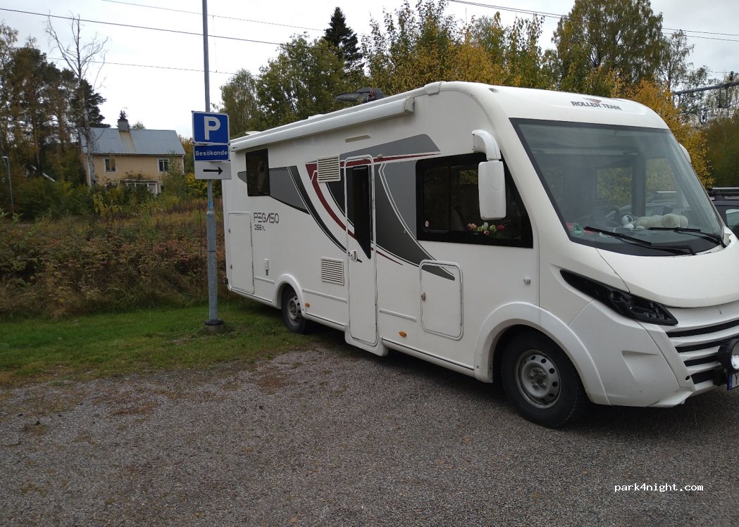 (870 52) Nyland - 5 Folkhögskolevägen — foto