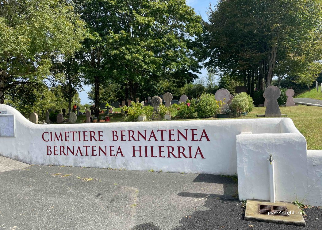 (64210) Ahetze - 201 Chemin de Bernatenea — foto